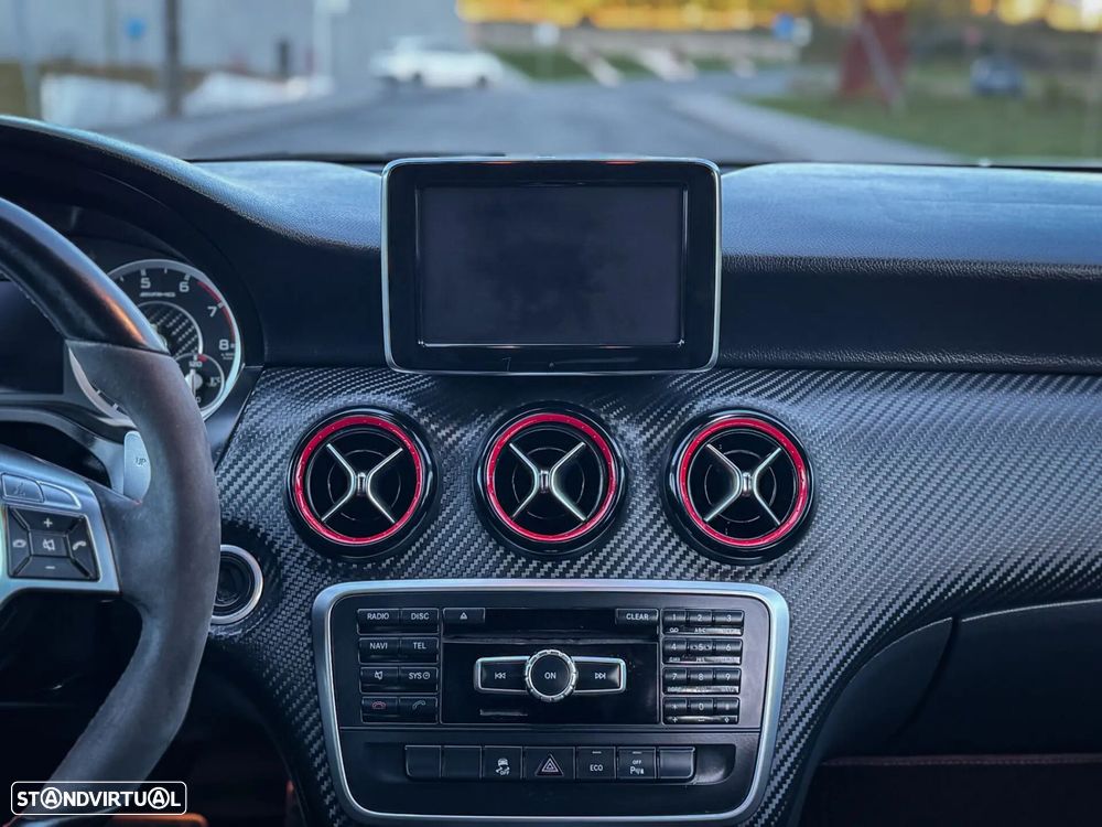 Mercedes-Benz A 45 AMG 4-Matic - 19