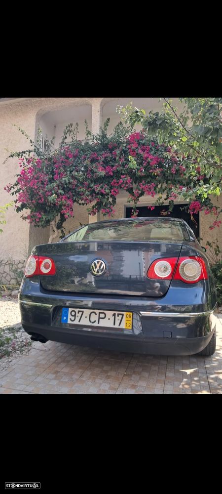 VW Passat 2.0 TDI Confortline - 3