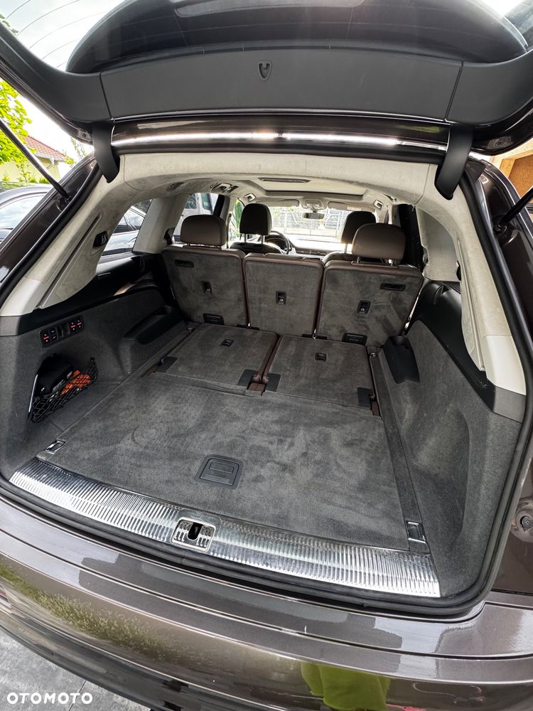 Audi Q7 - 8