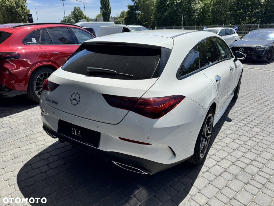 Mercedes-Benz CLA - 2