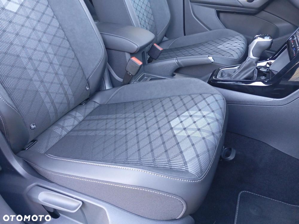 Volkswagen T-Cross - 21