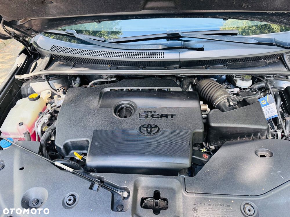 Toyota Avensis 2.2 D-4D Premium - 6