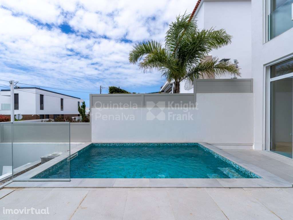 Moradia T4 para arrendamento com jardim, piscina e vista mar no Est... - Grande imagem: 2/26
