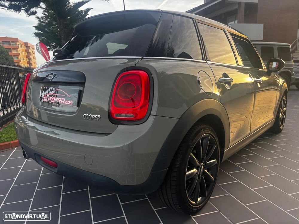 MINI 5 Portas Cooper Premium Yours Auto - 29