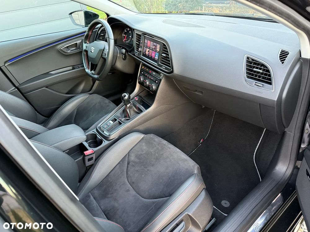Seat Leon 2.0 TDI FR Black S&S - 25
