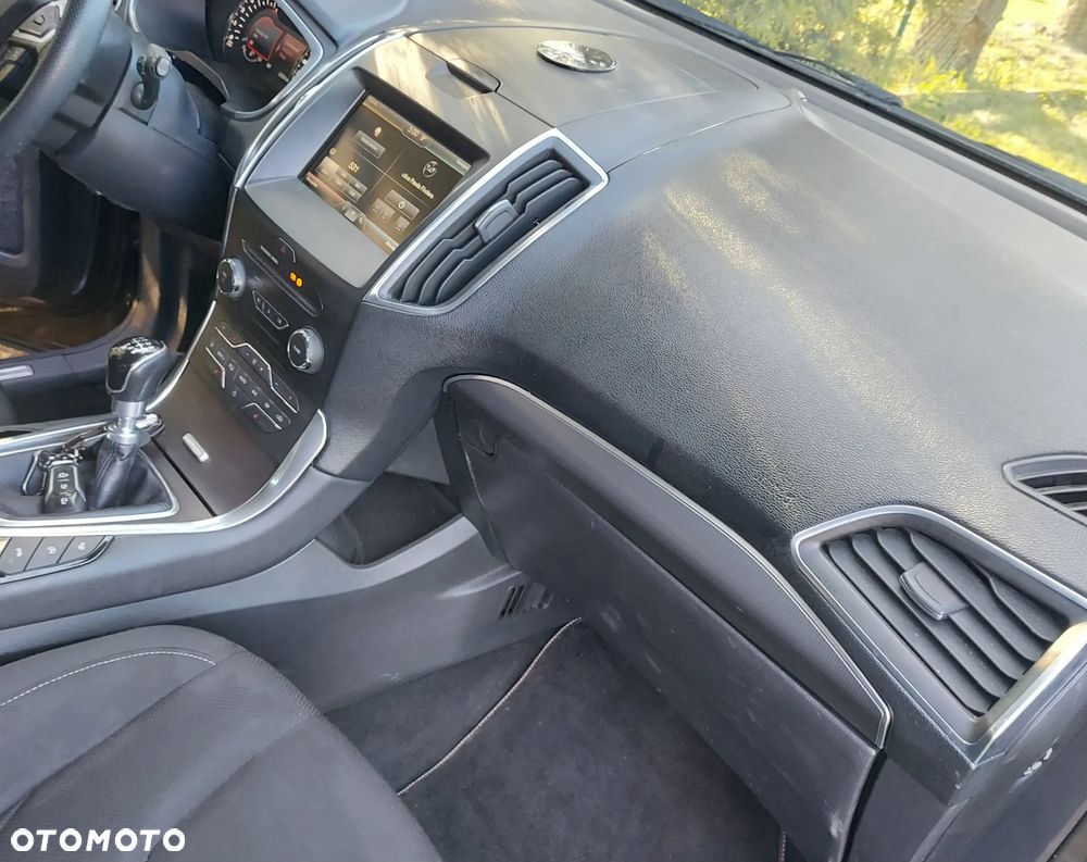 Ford S-Max 2.0 TDCi Titanium - 15