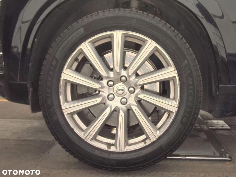 Volvo XC 90 T8 AWD Twin Engine Geartronic Momentum - 22