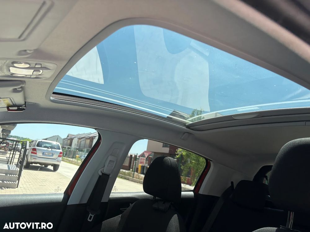 Peugeot 208 PureTech 110 Stop & Start EAT6 Signature - 12