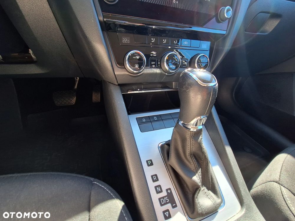 Skoda Octavia 2.0 TSI Ambition DSG - 9