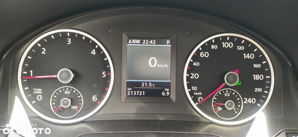 Volkswagen Tiguan 2.0 TDI DPF 4Motion BlueMotion Technology DSG Cup Sport & Style - 24