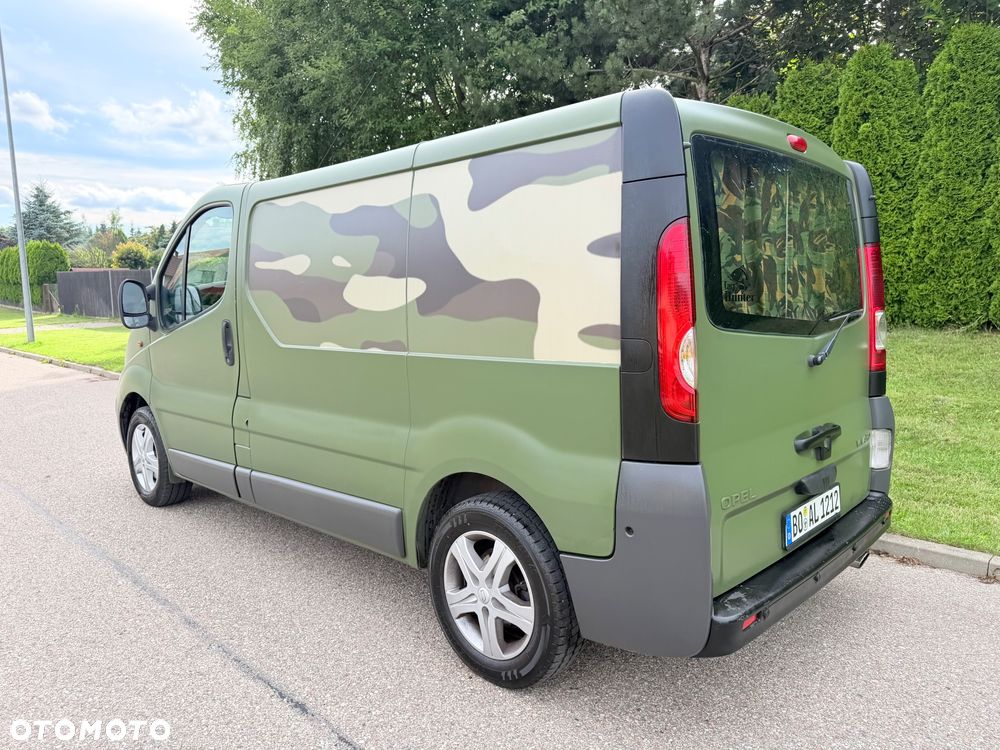 Opel Vivaro - 13