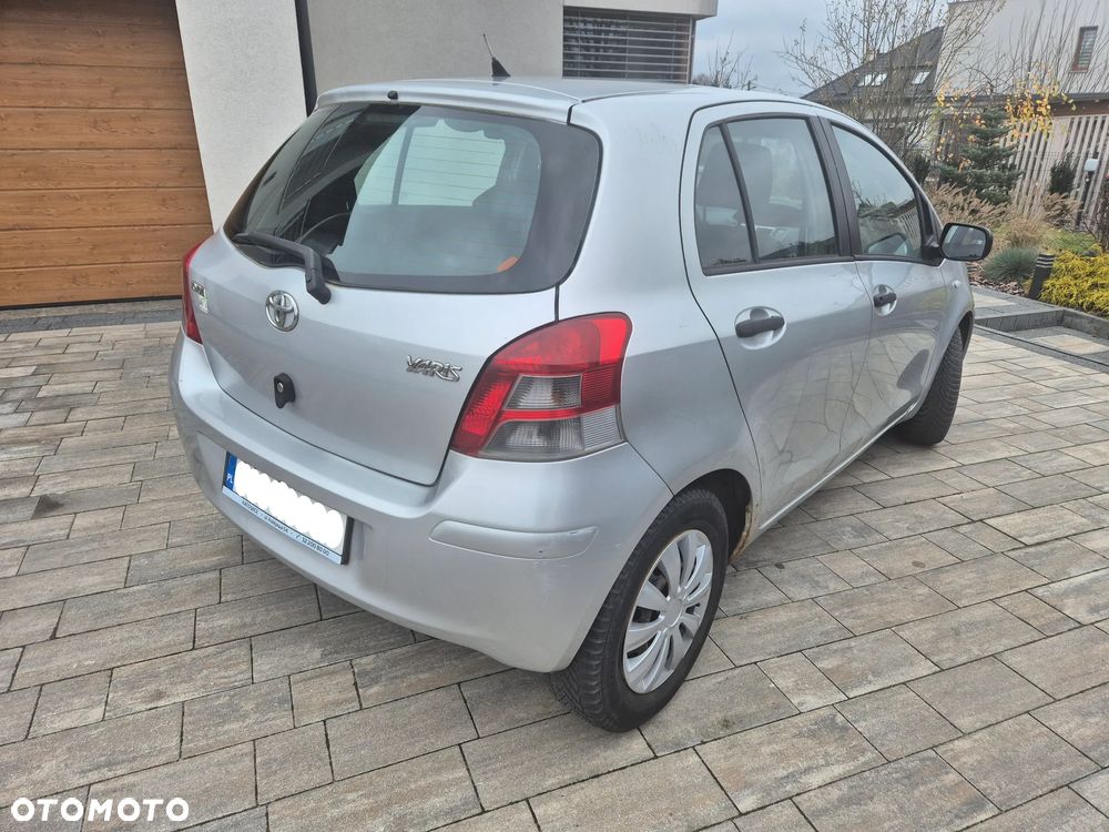 Toyota Yaris 1.4 D-4D Sol - 8