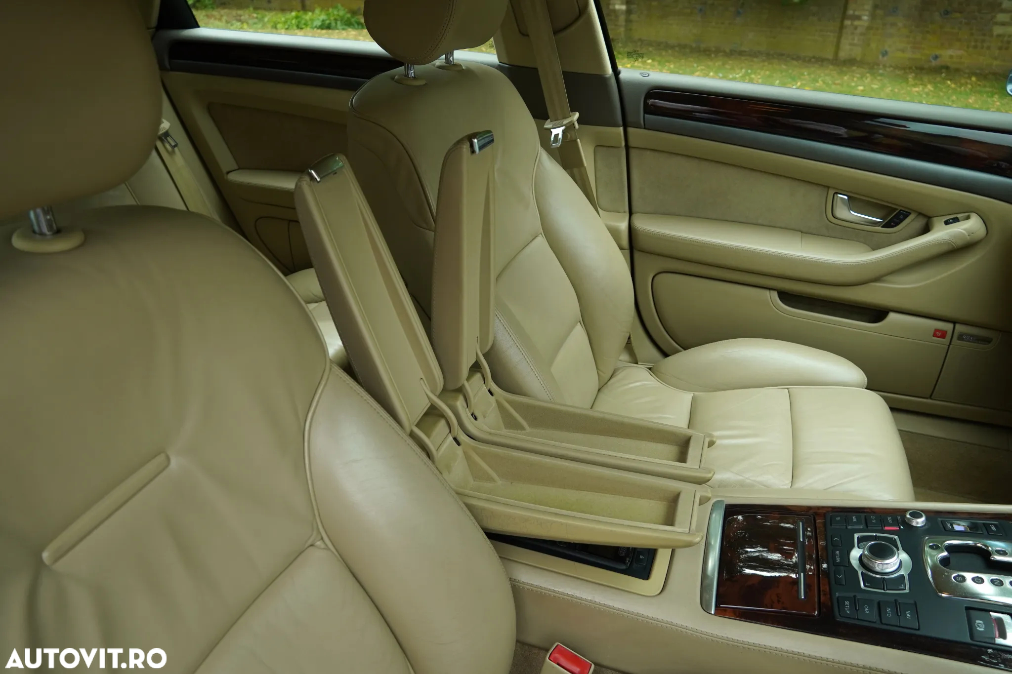 Audi A8 4.2 quattro Aut - 7