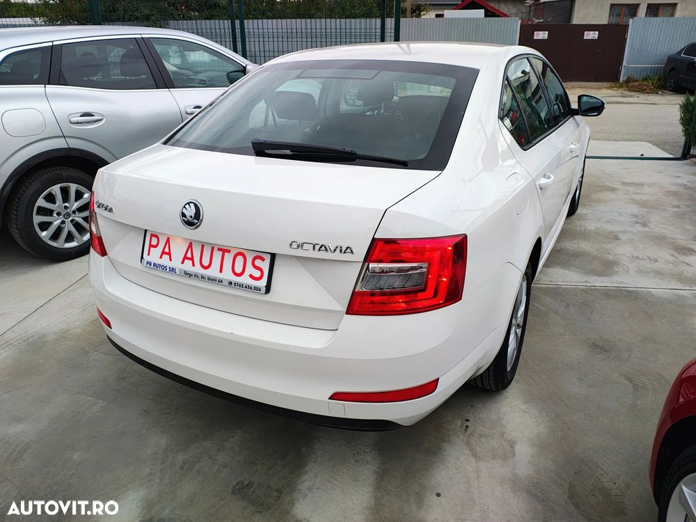 Skoda Octavia 1.6 TDI AMBITION - 21