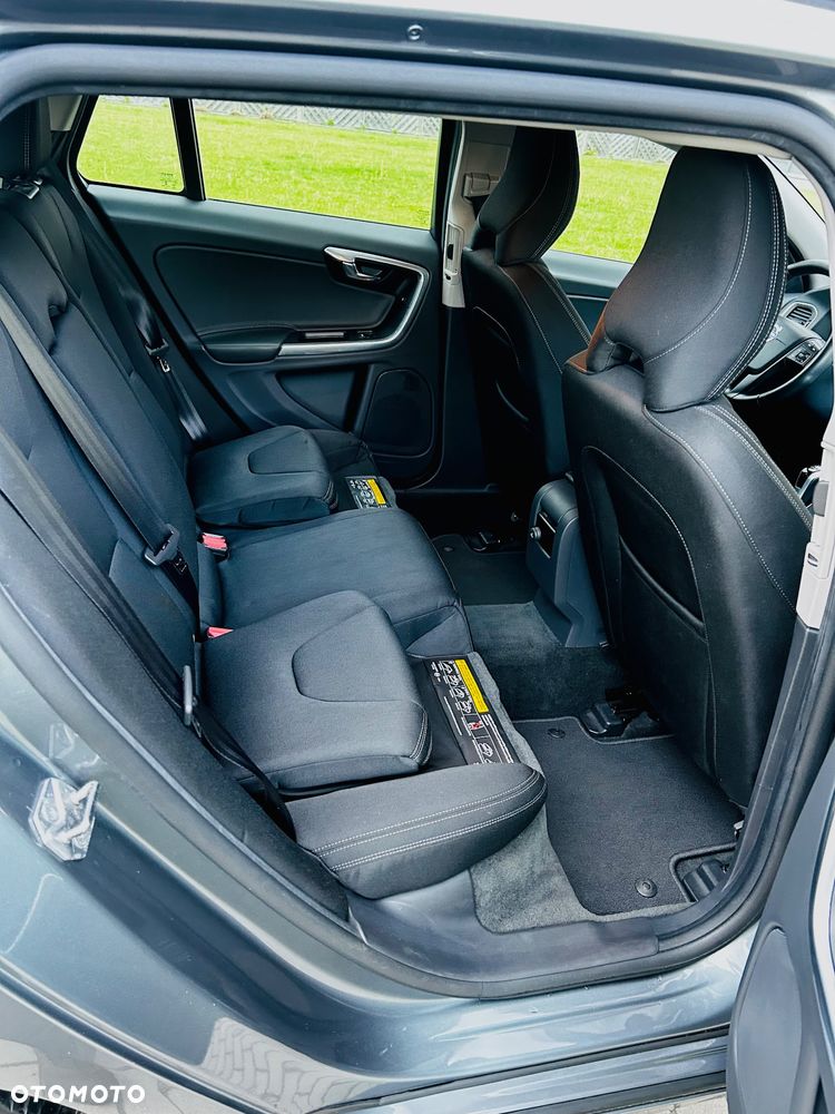 Volvo V60 D3 Kinetic - 22