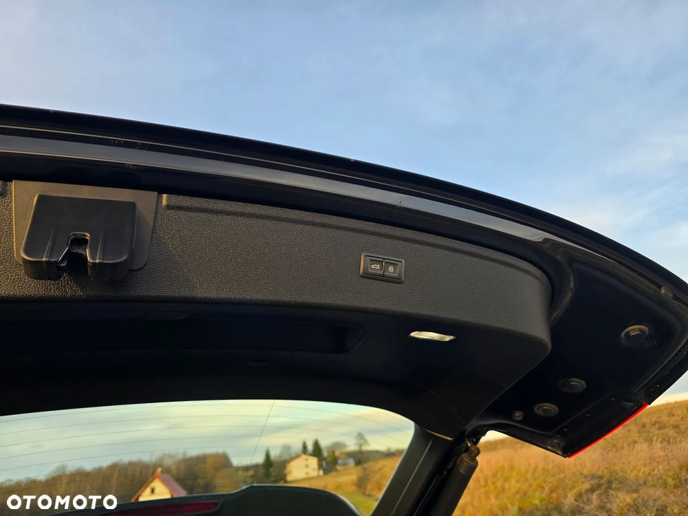 Audi Q5 50 TFSI e Quattro S tronic sport - 33