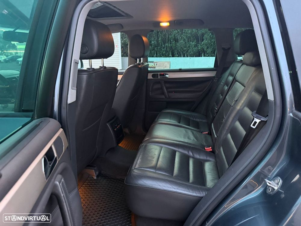 VW Touareg 3.0 TDI V6 Tiptronic - 7