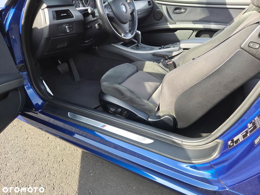 BMW Seria 3 320d DPF Cabrio M Sport Edition - 22