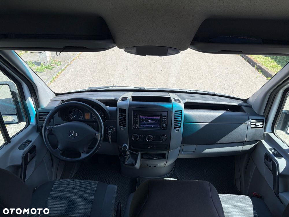 Mercedes-Benz Sprinter - 18