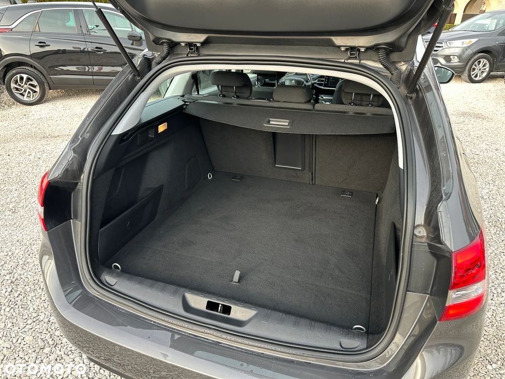 Peugeot 308 1.5 BlueHDi Business Line S&S - 18