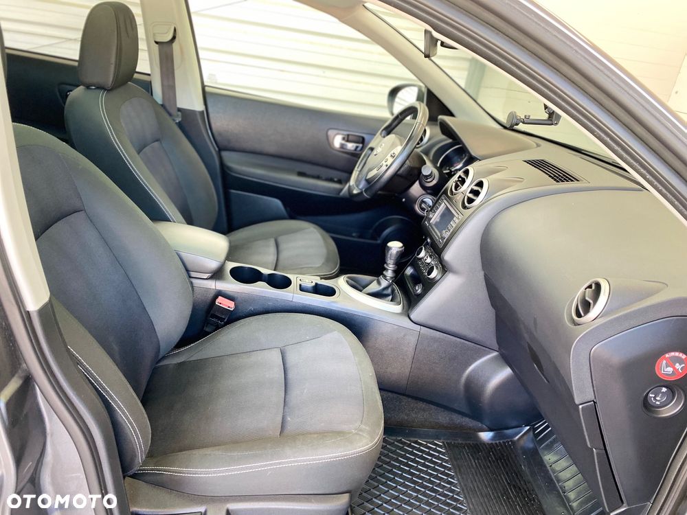 Nissan Qashqai 2.0 360 - 15