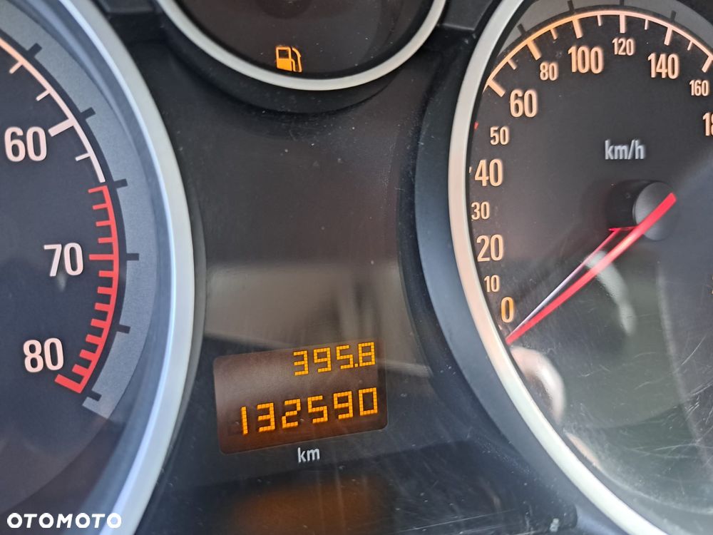 Opel Astra 1.6 Essentia - 13