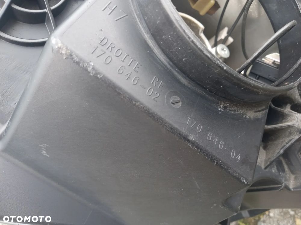 Reflektor lewy prawy Renault Master 2010-  nr 2012338252 - 2