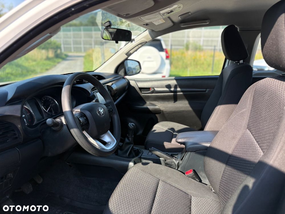 Toyota Hilux 4x4 Extra Cab Comfort - 8