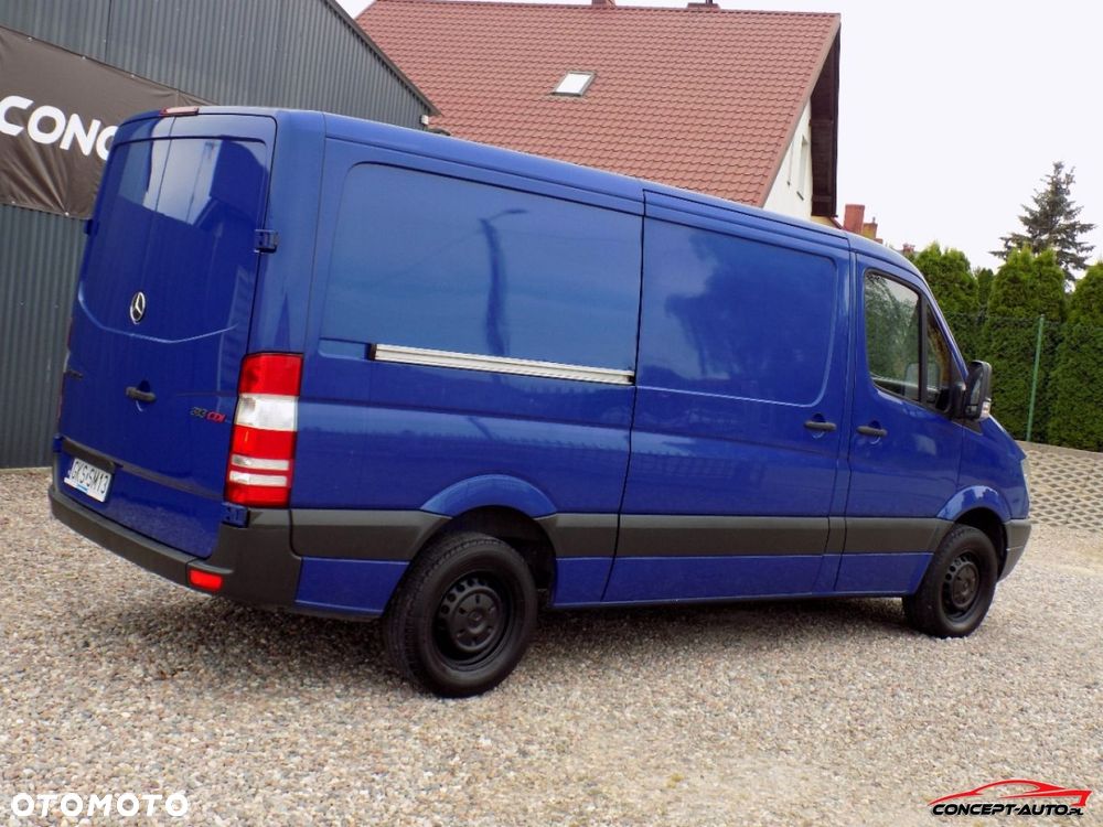 Mercedes-Benz Sprinter - 12