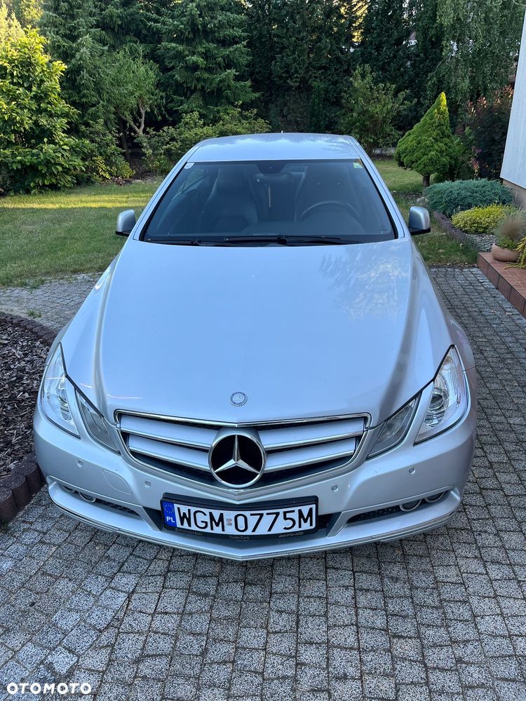 Mercedes-Benz Klasa E 200 CGI Coupe BlueEFFICIENCY Automatik Avantgarde - 1