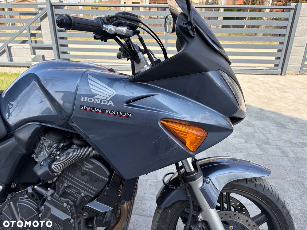 Honda CBF - 16