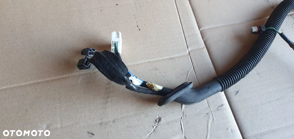 Wiązka instalacja drzwi lewy tył Renault Trafic III Vivaro B 93455512 240526008R - 2
