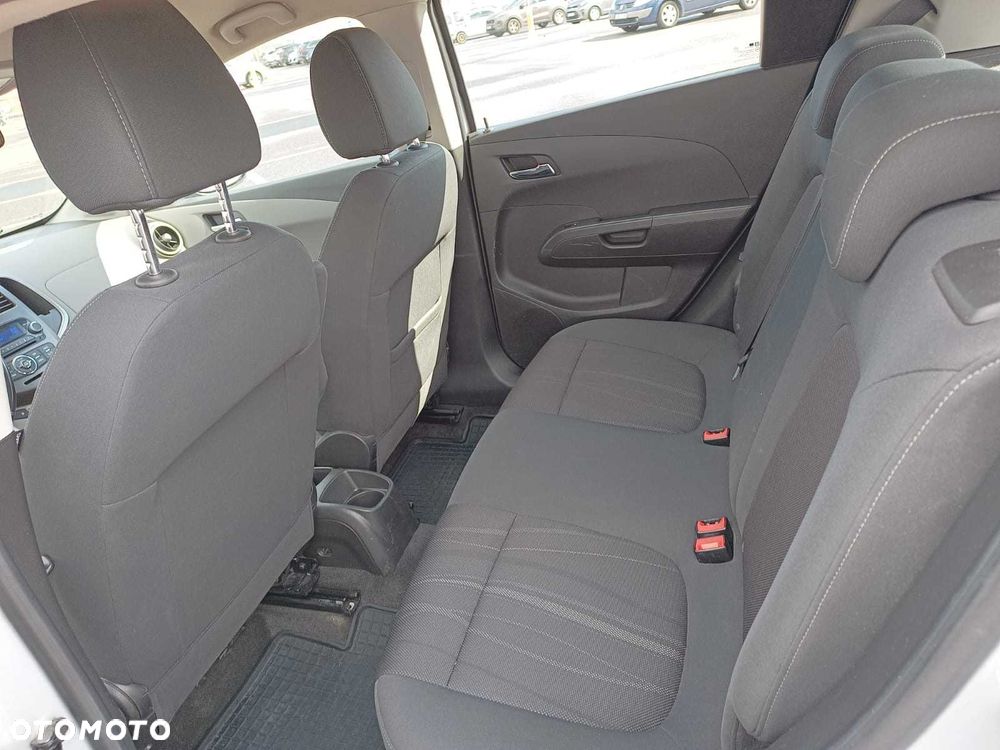 Chevrolet Aveo - 7