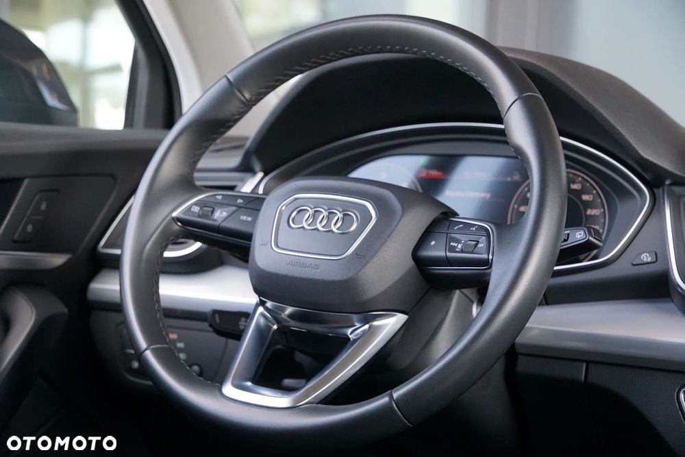 Audi Q5 40 TDI quattro S tronic S line - 38