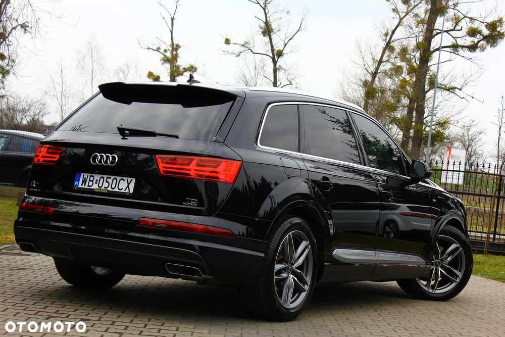 Audi Q7 - 12