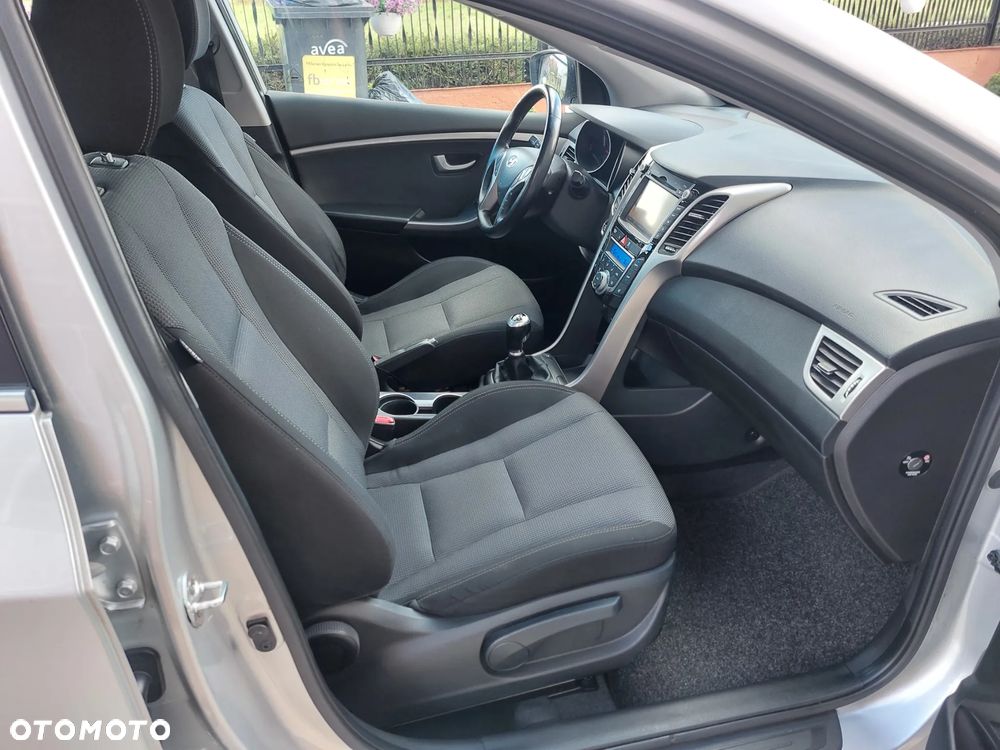 Hyundai i30 blue 1.6 GDI YES Gold - 7