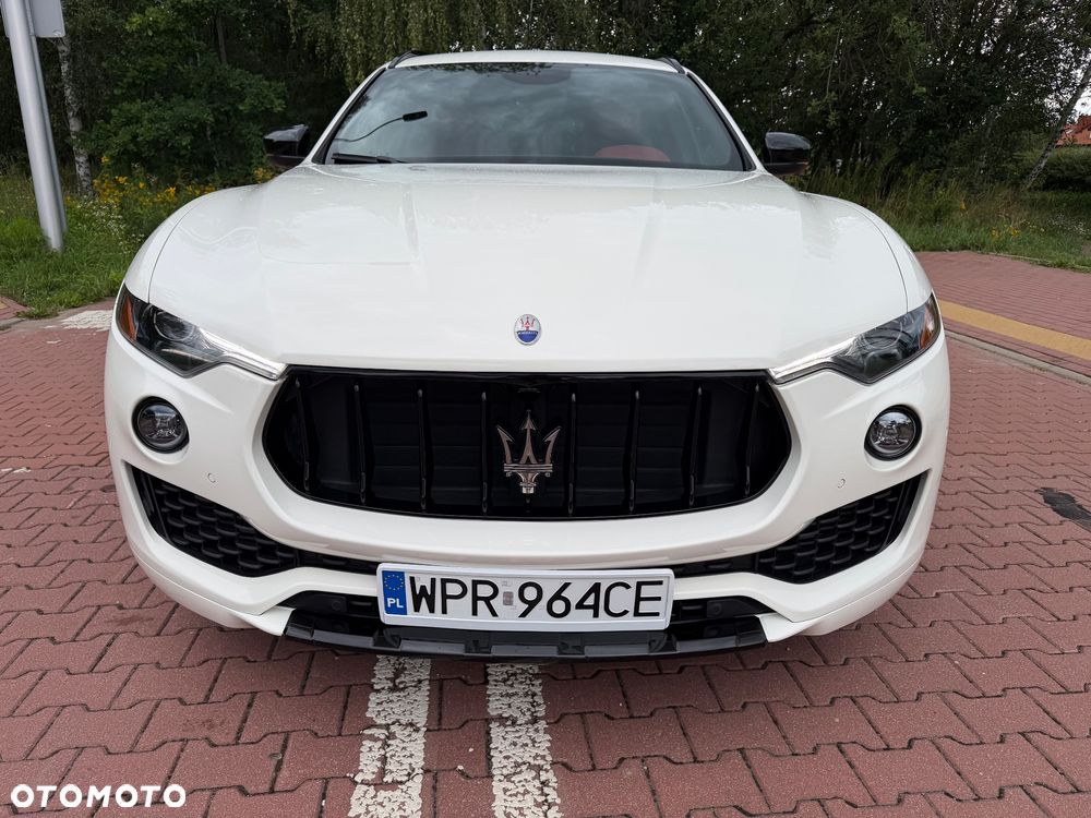 Maserati Levante Q4 - 2