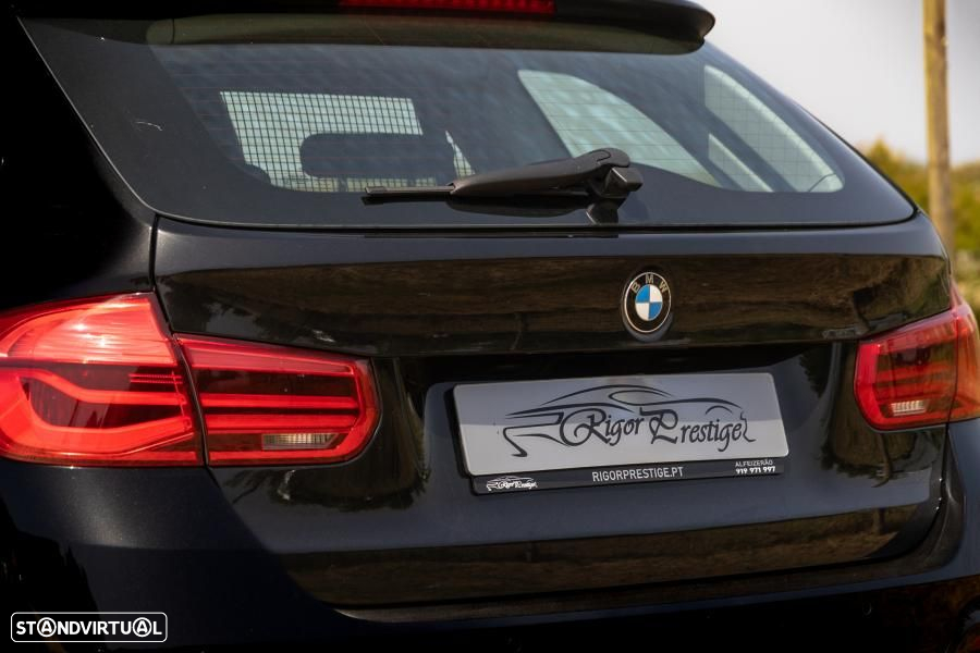BMW 318 d Touring Auto - 15