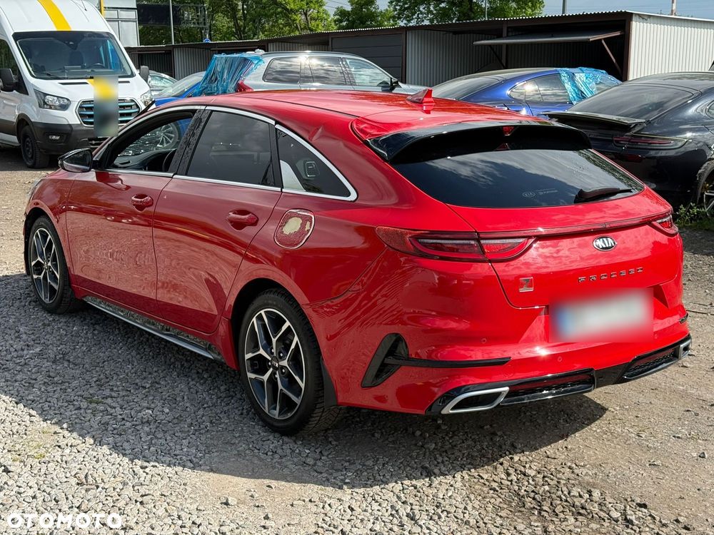 Kia ProCeed - 9