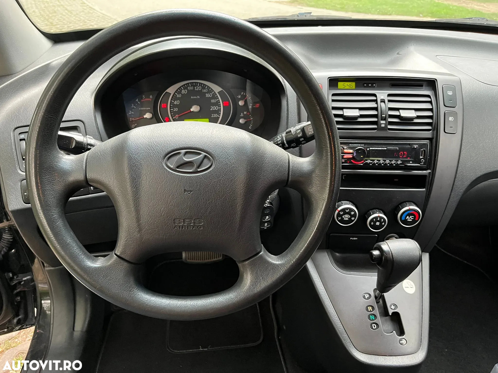 Hyundai Tucson 2.0 CRDI VGT 2WD Automatik GLS - 9
