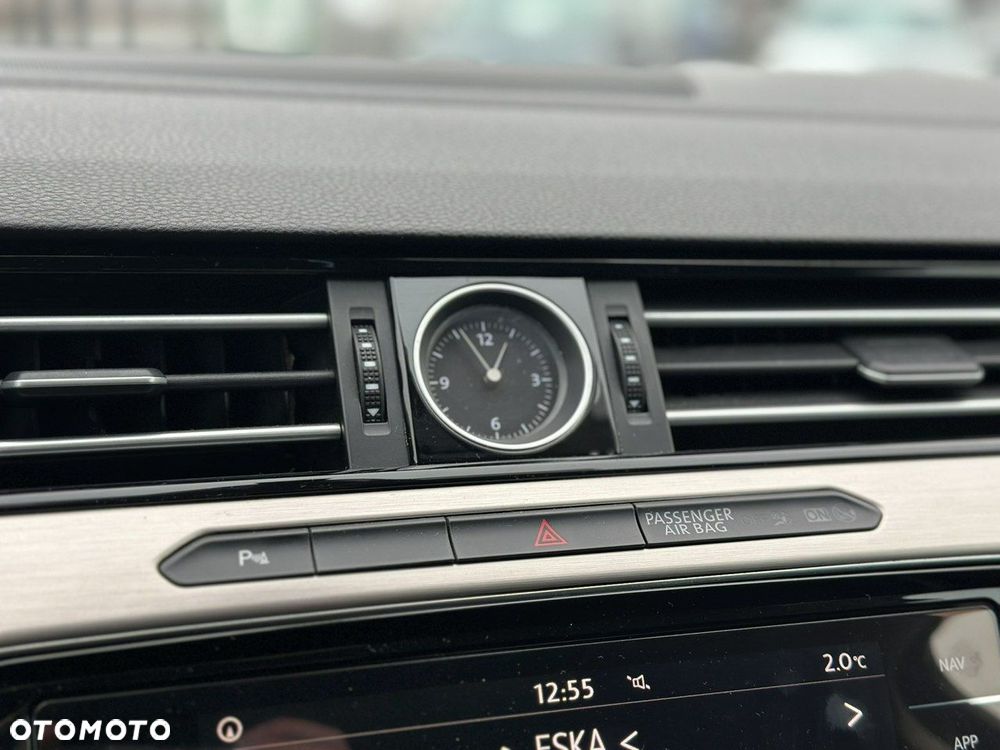 Volkswagen Passat - 21