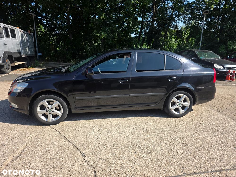 Skoda Octavia 1.6 TDI Ambition DSG - 1
