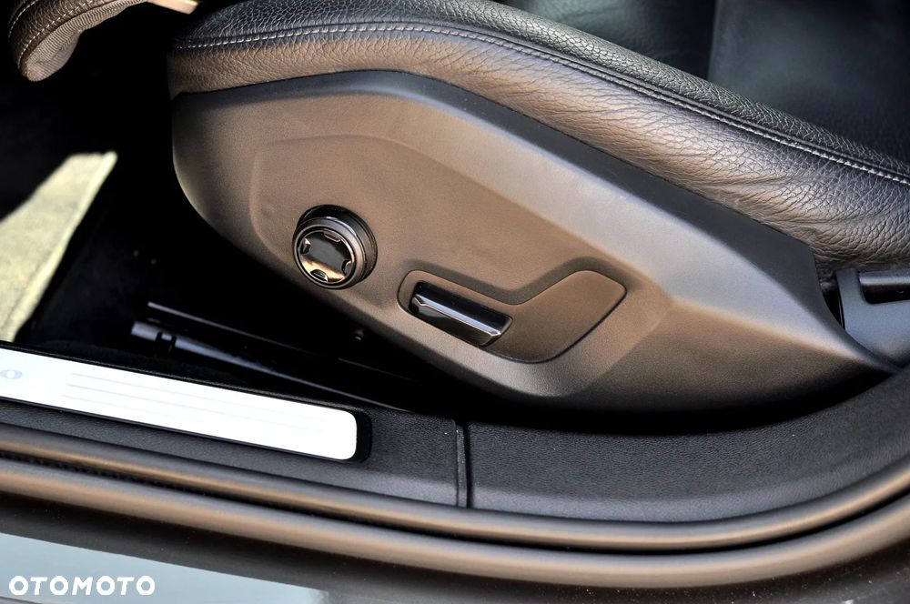 Volvo V60 D3 AWD Geartronic Inscription - 13