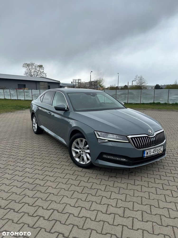Skoda Superb 2.0 TDI L&K DSG - 1