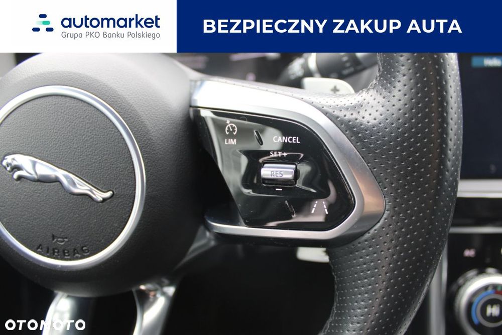 Jaguar XE 2.0 D180 AWD R-Dynamic S - 19