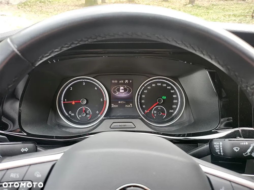 Volkswagen Multivan 6.1 2.0 TDI L1 Trendline DSG - 19