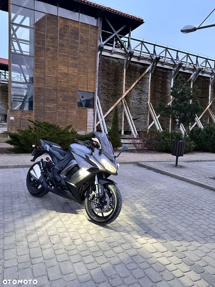 Kawasaki Ninja 1000 SX - 3