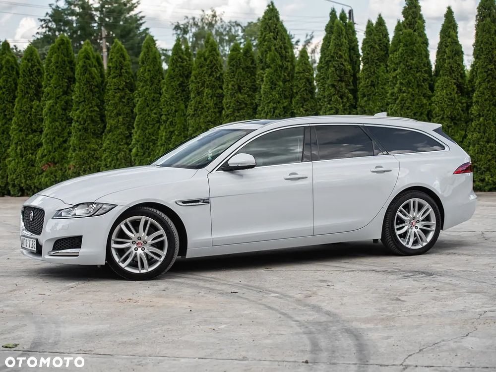 Jaguar XF 25d AWD Prestige - 7