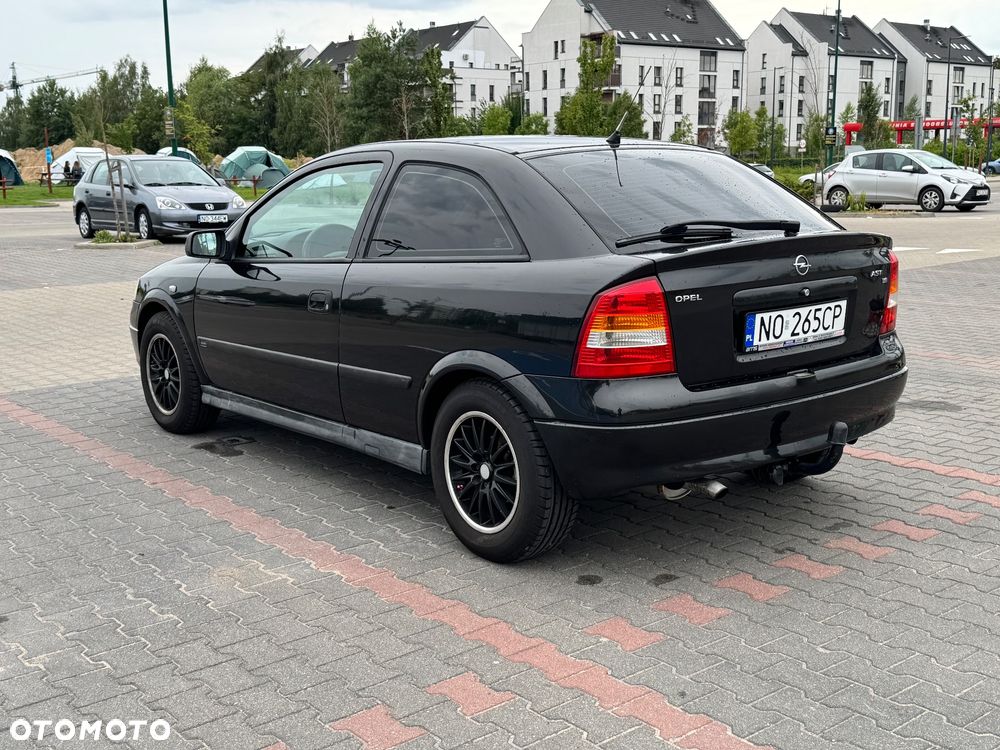 Opel Astra 1.6 - 4
