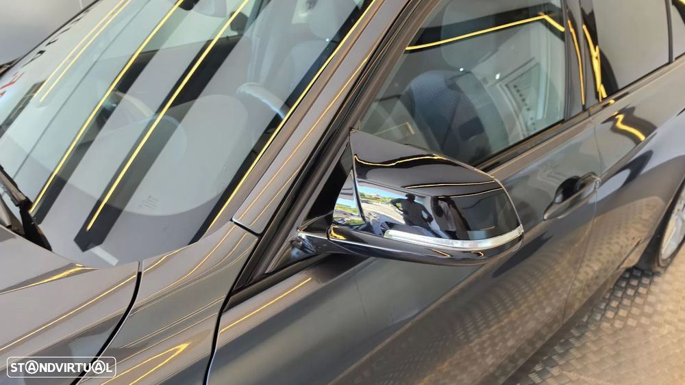 BMW 320 d Auto Pack M - 29